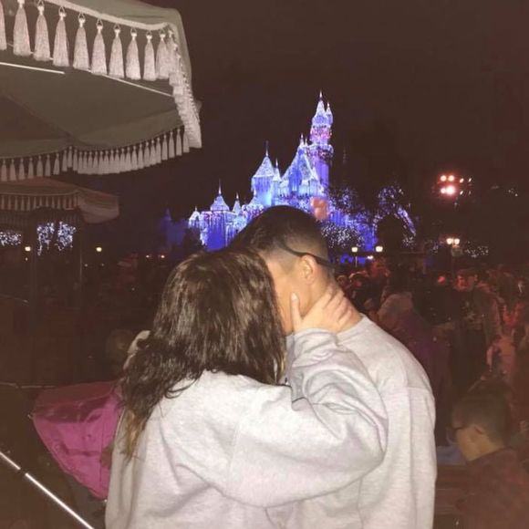 Meet your Posher, Ariel - Picture 1 of 1